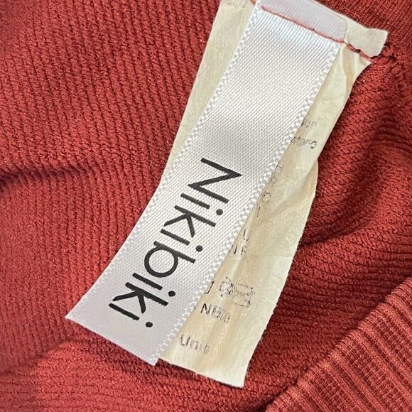 NikiBiki High Waisted Leggings  - Picture 10 of 11
